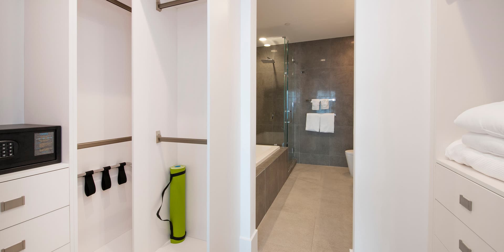 Ocean Whisper Haven - Image 11