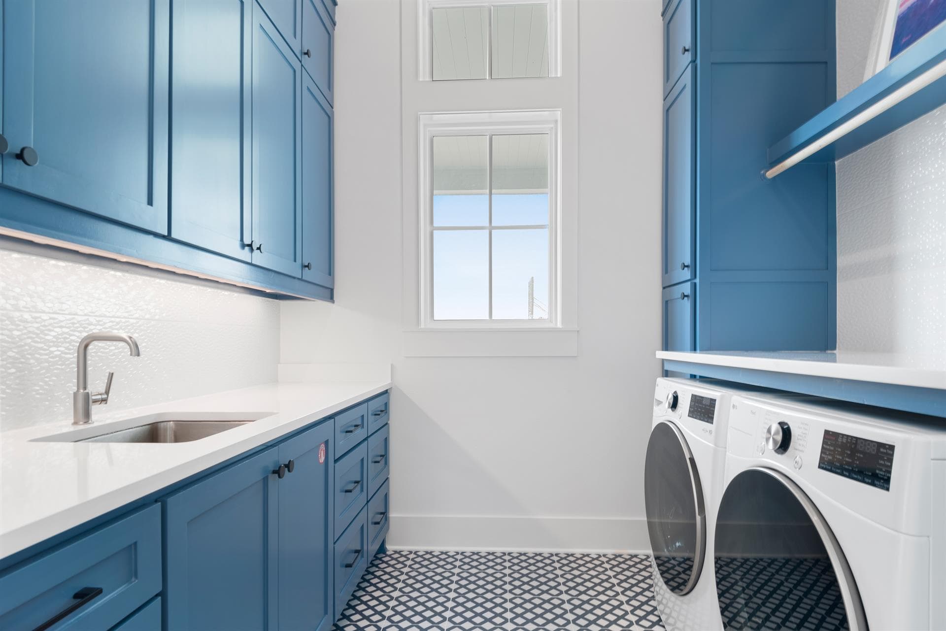 Always Breezy - Image 48