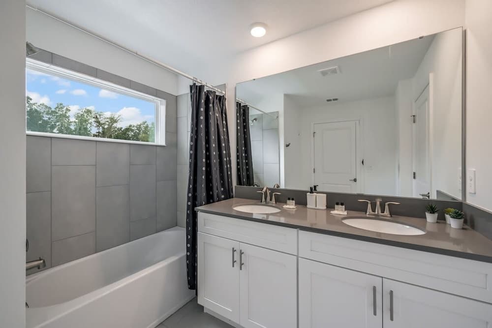 Olympus Royale - Image 18