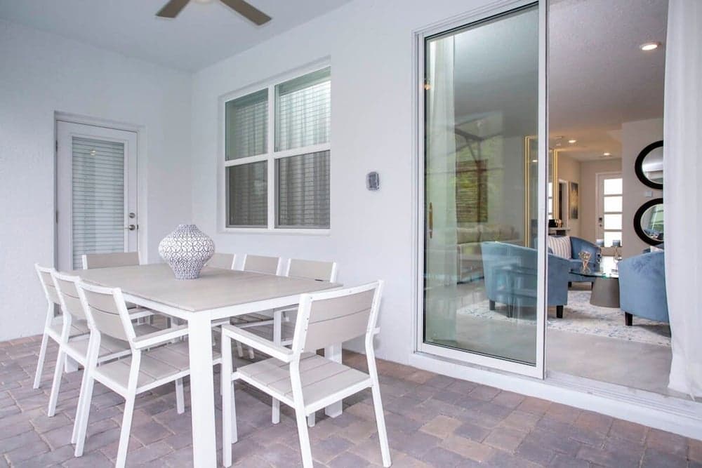 Royal Crown - Image 48