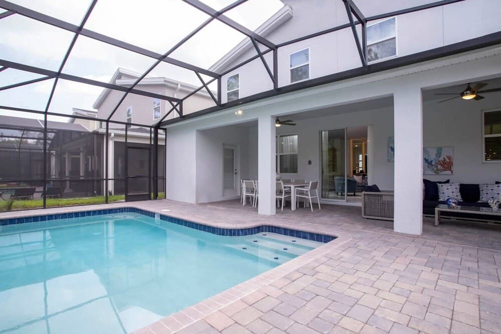 Royal Crown - Image 49