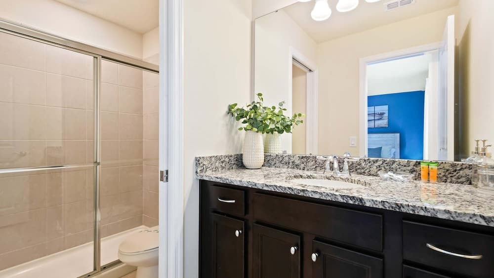 Ultimate Villa in Windsor Island - Image 34