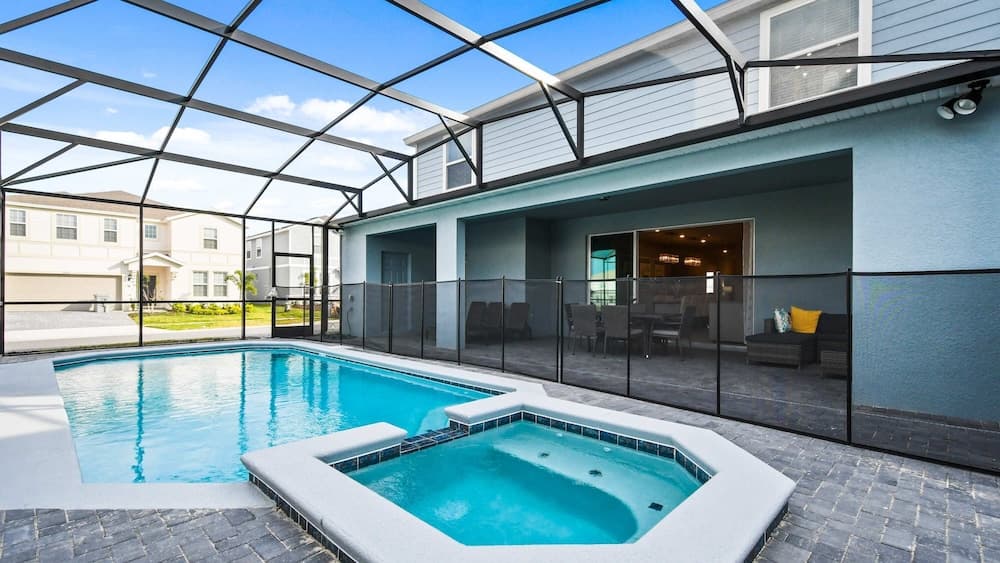 Ultimate Villa in Windsor Island - Image 43