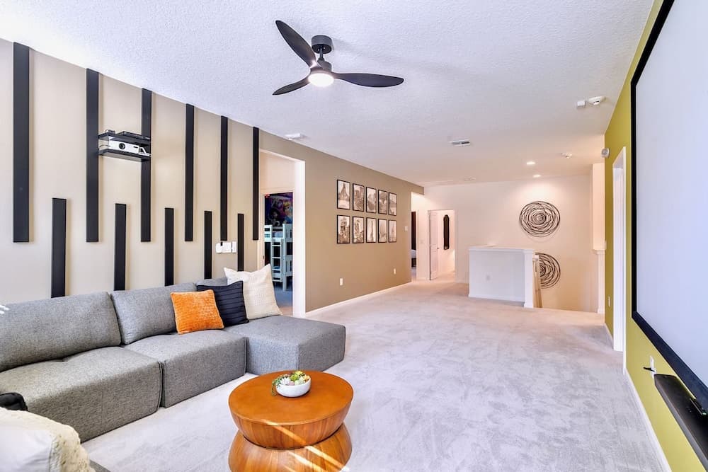 Grand Play Mansion - Image 2