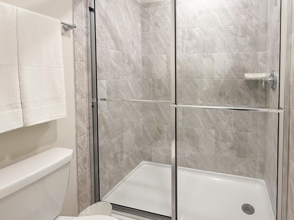 Martin Mansion - Image 29