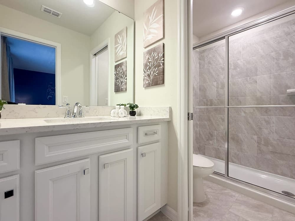 Martin Mansion - Image 38