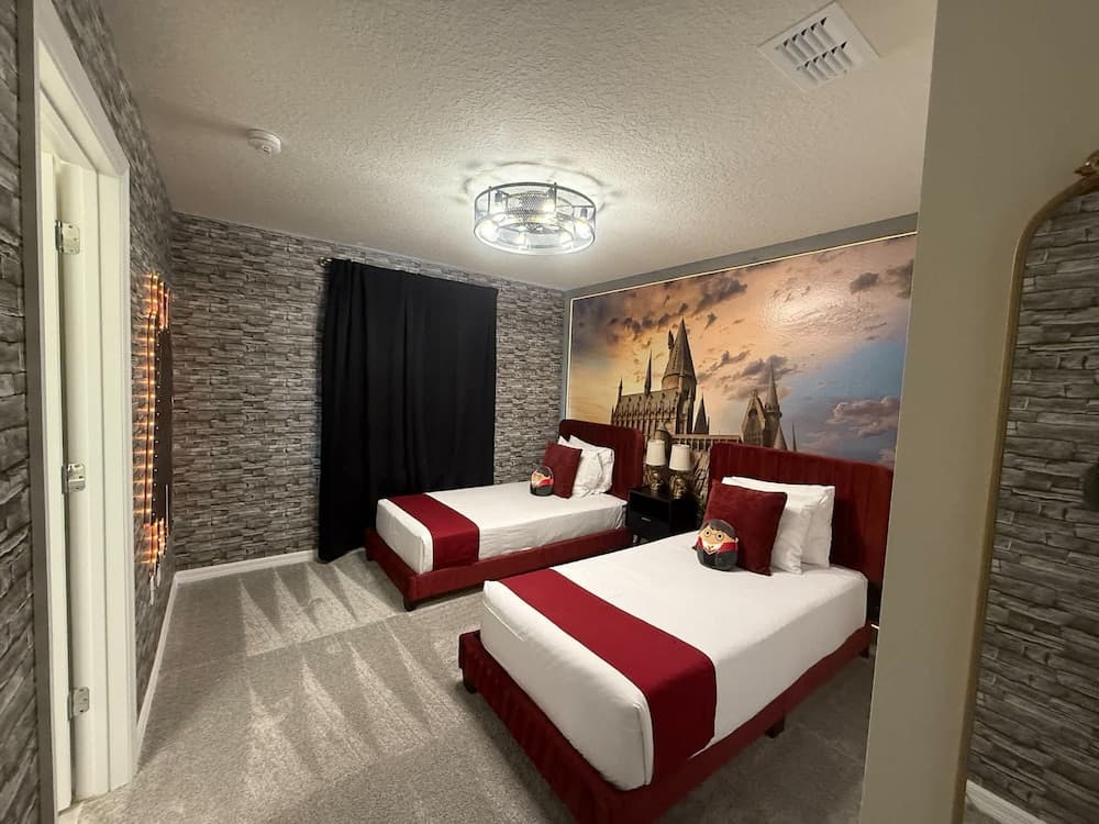 Martin Mansion - Image 40