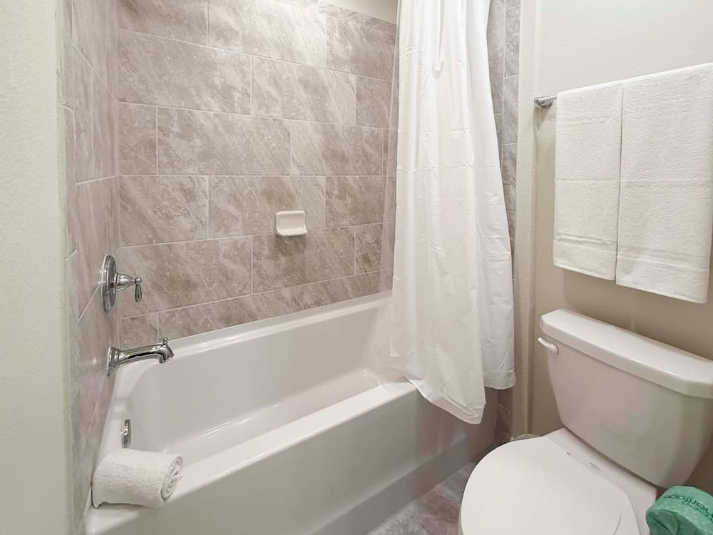 Martin Mansion - Image 42