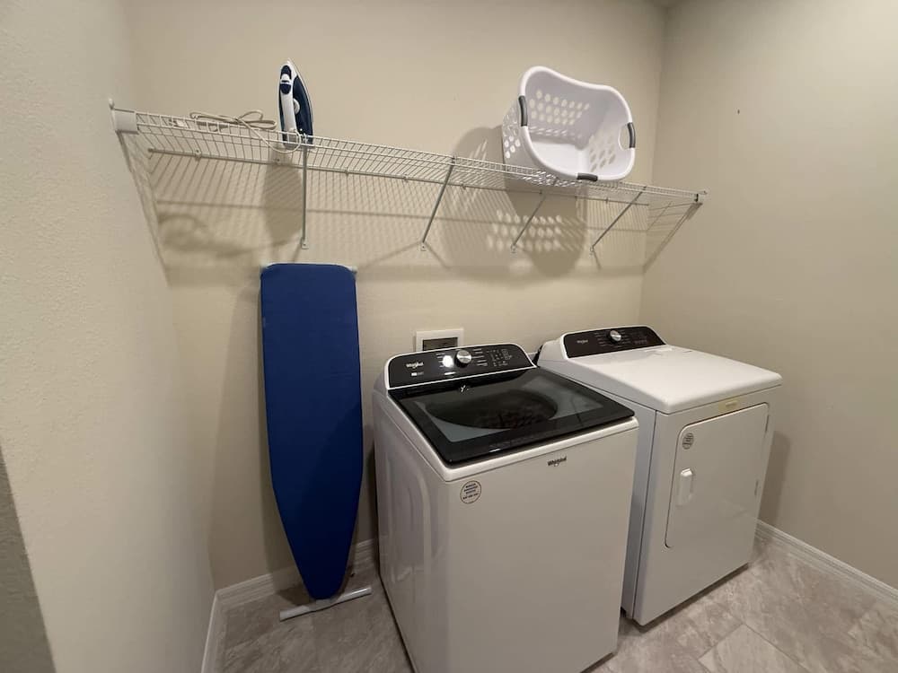 Martin Mansion - Image 45