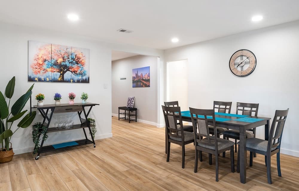 Clubhaus Corner - Image 5