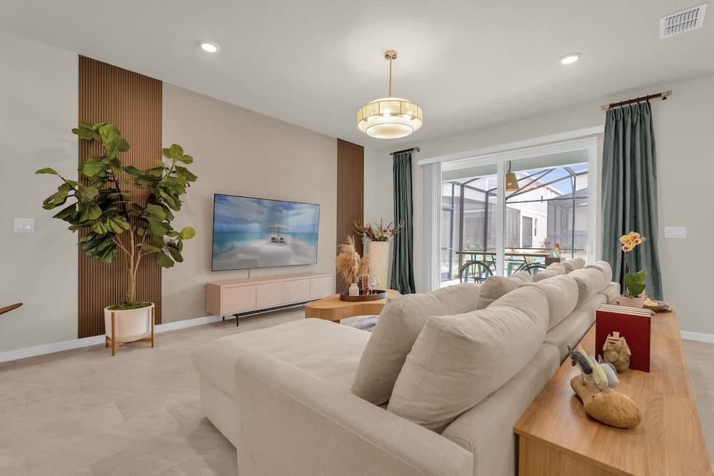 Disney Movie Mansion - Image 4