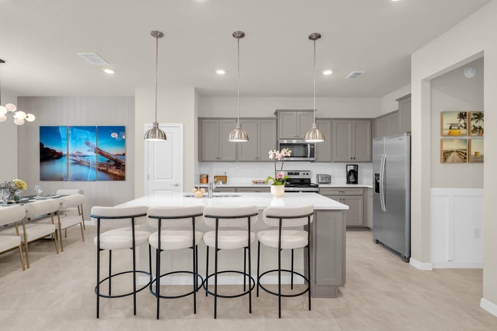 Disney Movie Mansion - Image 7