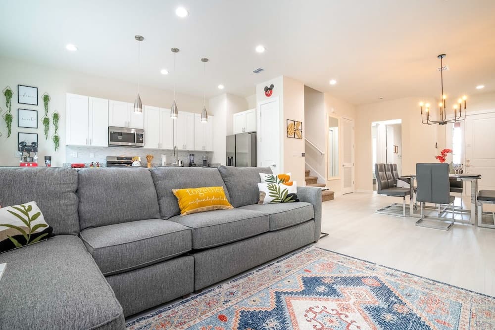 Disney Themed House - Image 3