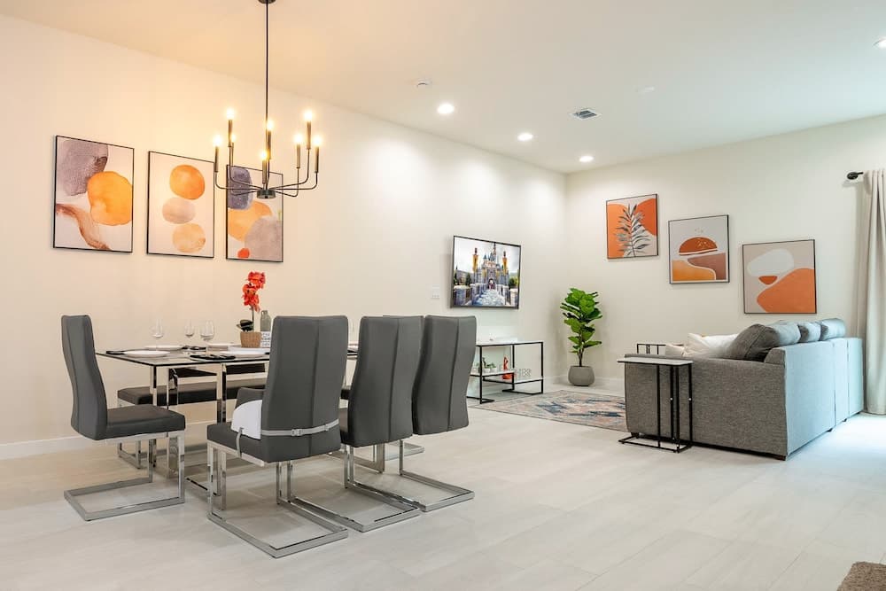 Disney Themed House - Image 4