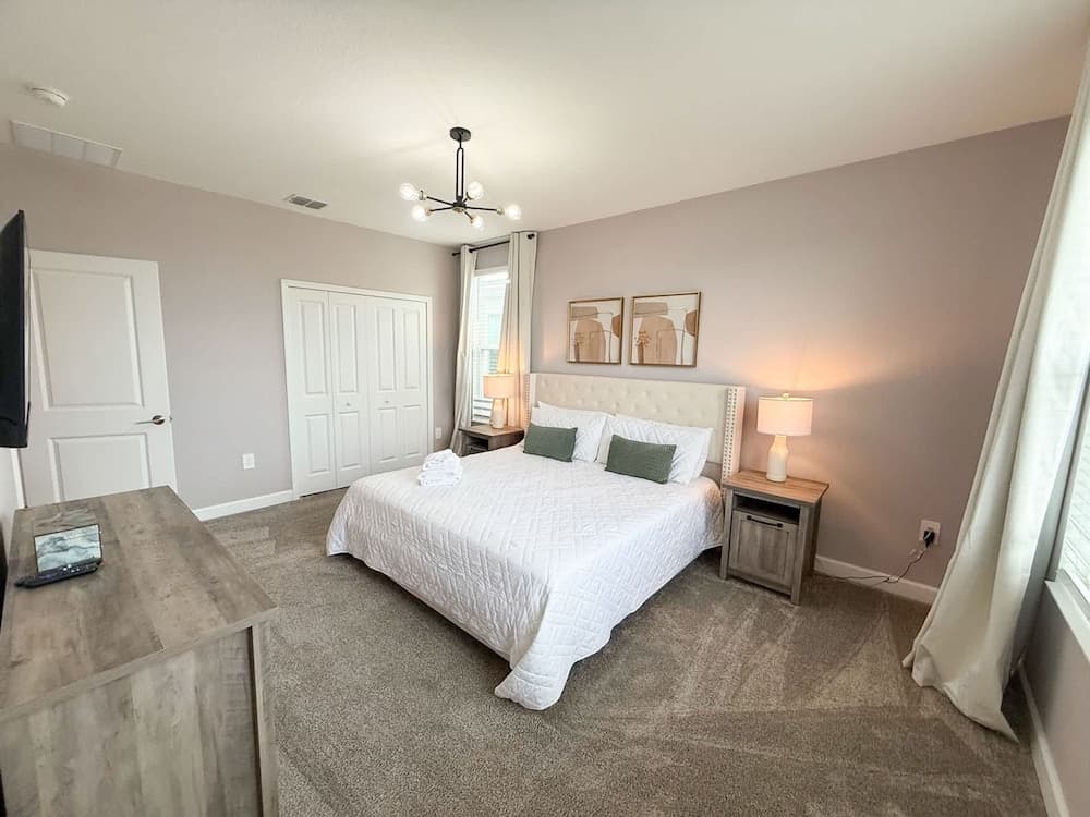 Plush Premiere - Image 22