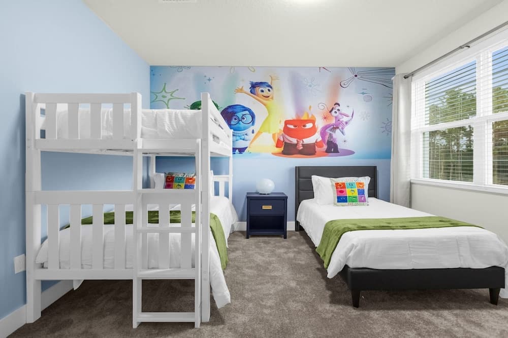 Modern Family Townhome - Image 18