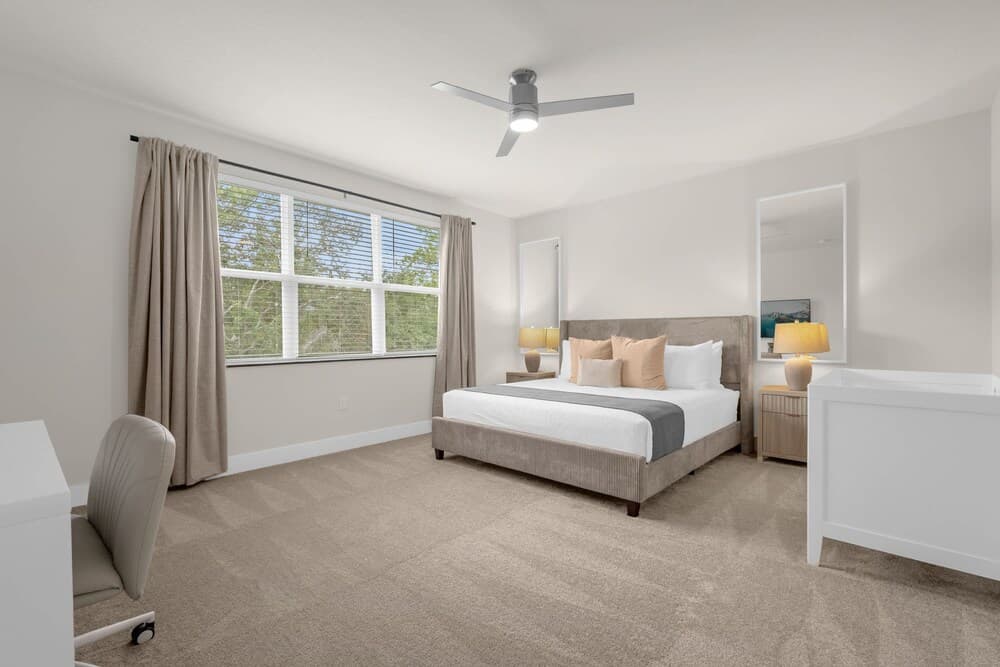 Modern Family Townhouse - Image 4