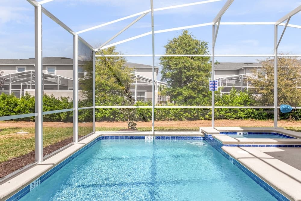 Contemporary Spa Haven - Image 2