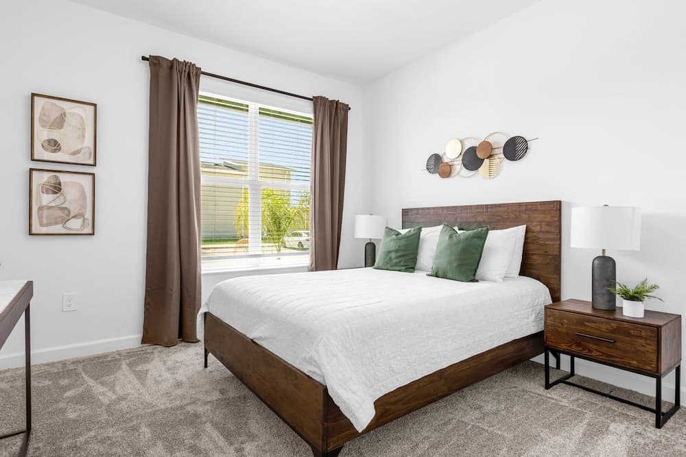 Contemporary Spa Haven - Image 15