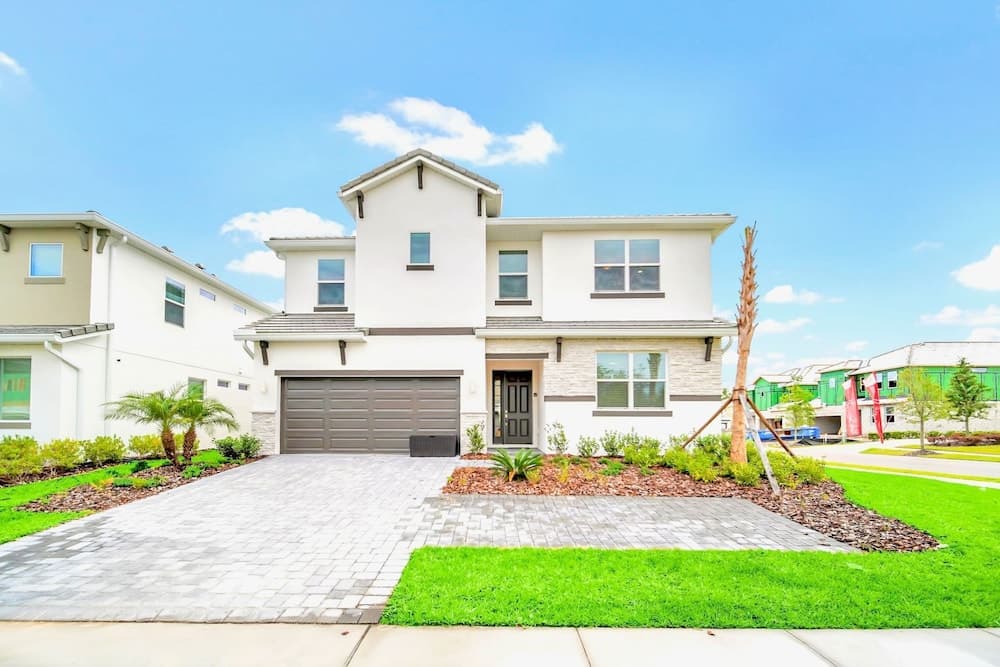 Sunset Splash Retreat - Image 2