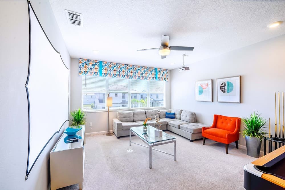 Sunset Splash Retreat - Image 9