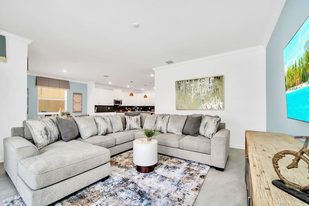 Storey Lake Oasis - Image 4