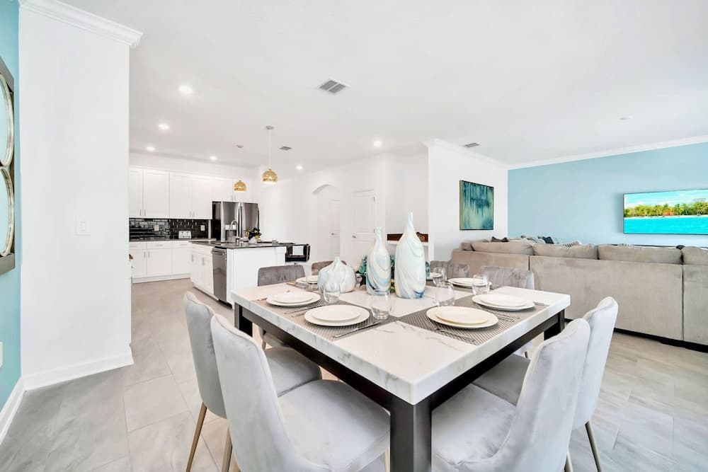 Storey Lake Oasis - Image 5