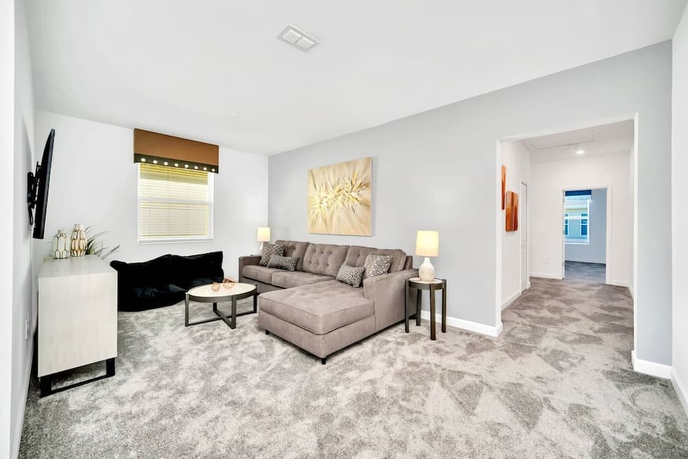 Storey Lake Oasis - Image 10