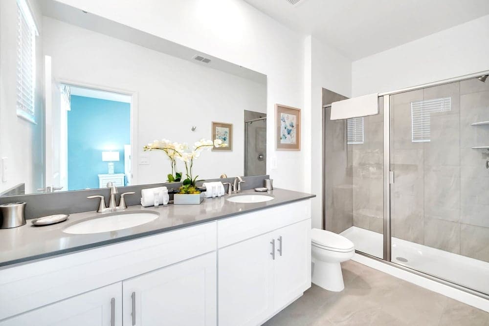 Storey Lake Oasis - Image 14