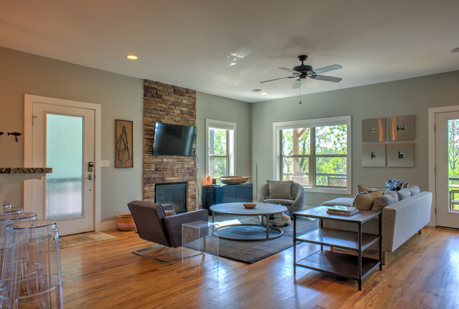 Upstream Cottage - Image 4