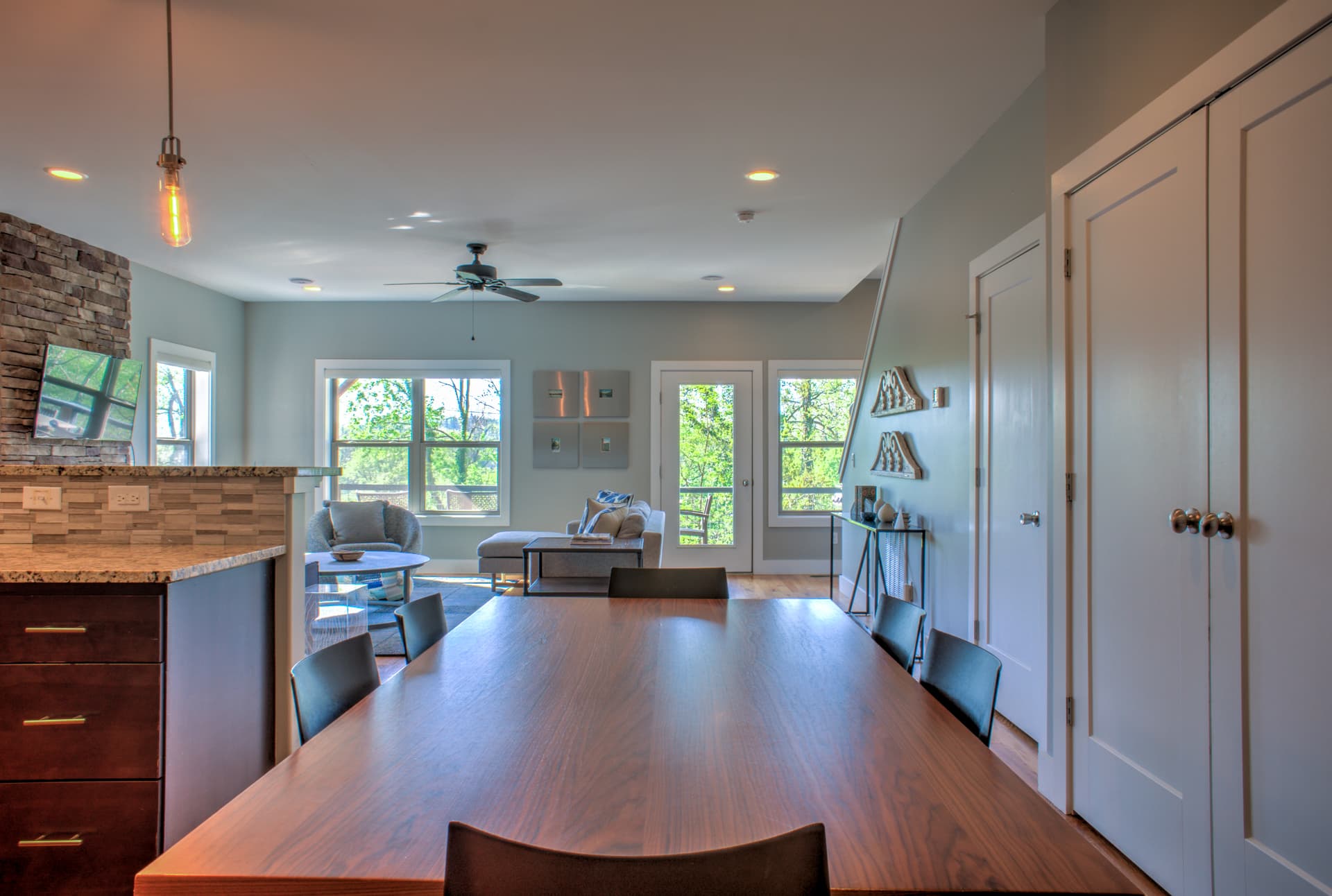 Upstream Cottage - Image 15