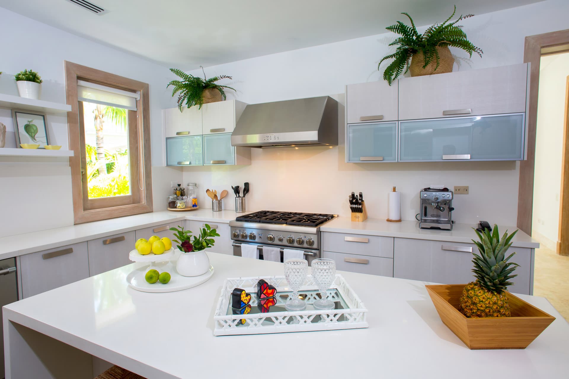 Hacienda B6 - Image 5