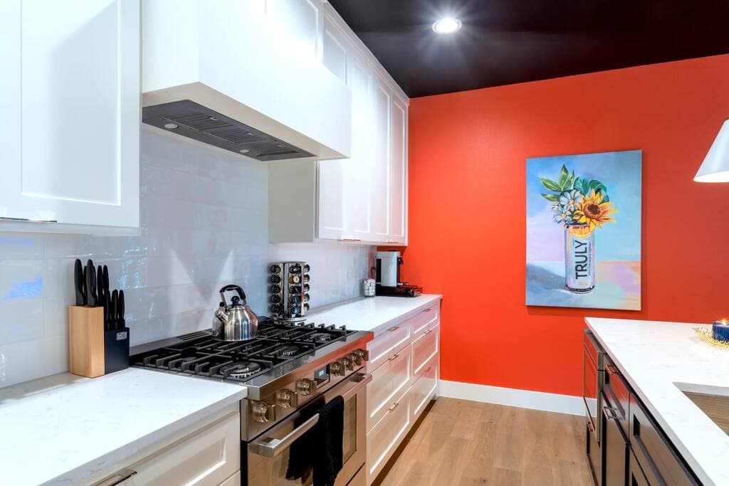 Queen's Gambit - Image 9