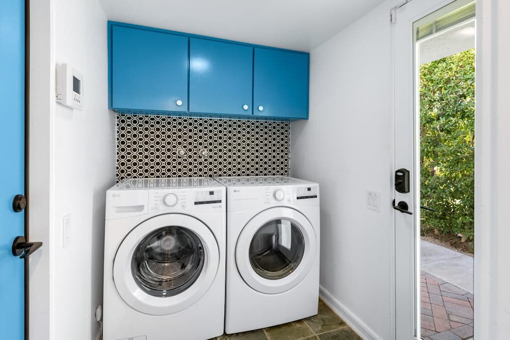 Monroe Hideaway - Image 12