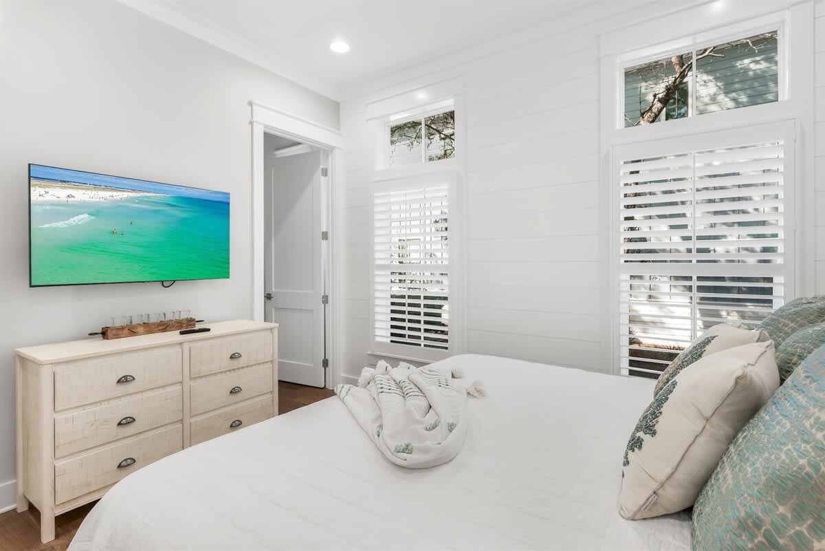 Crab House - Image 13