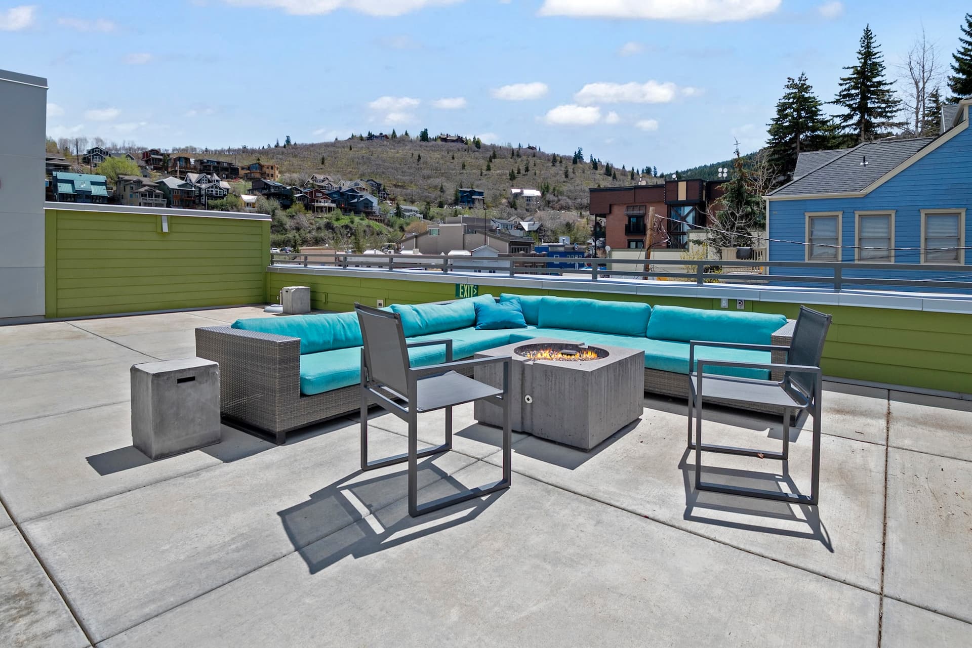 Mountain Luxe Retreat on Main - Image 21