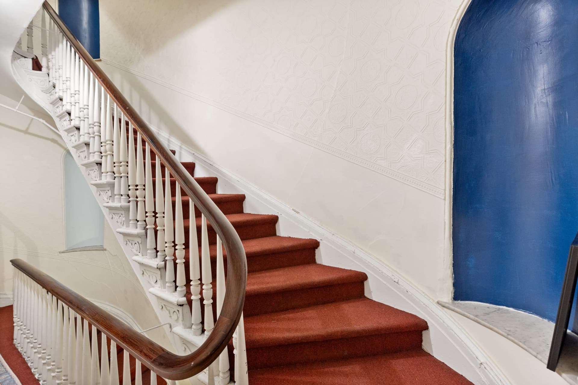 Garden Place - Image 56