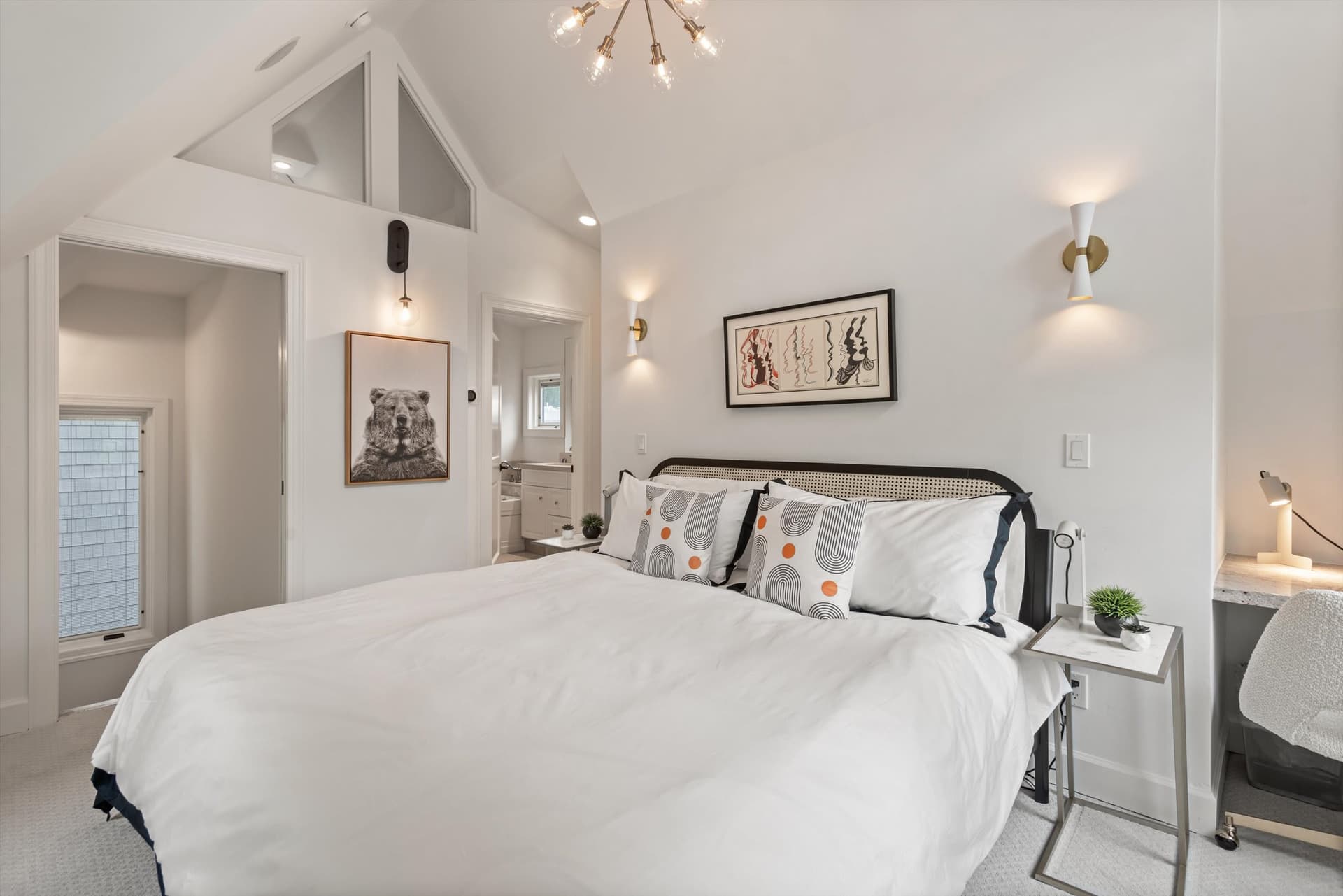 Apres Serene Lodge - Image 11