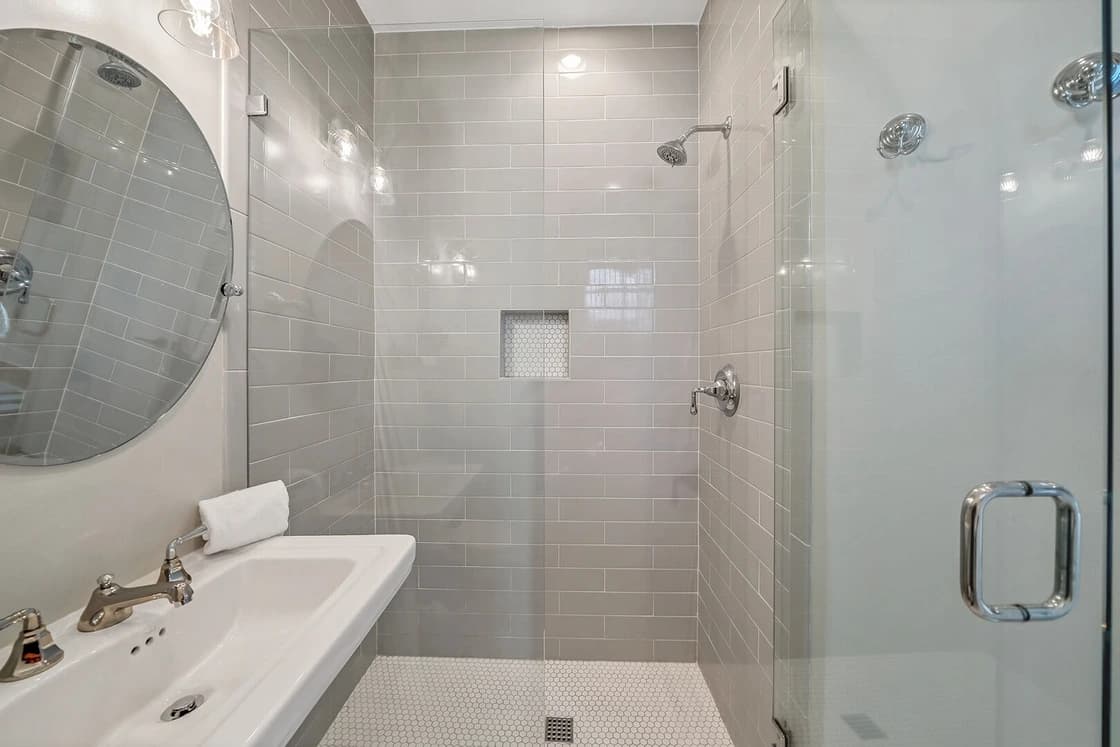 Bella Sol - Image 39