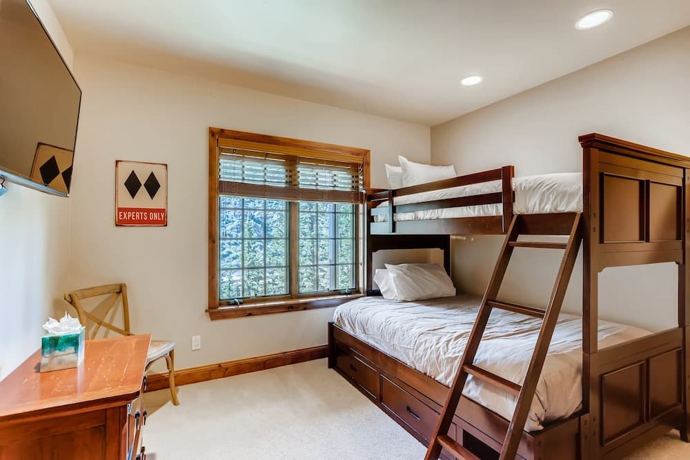 Vail Valley View Lodge - Image 16