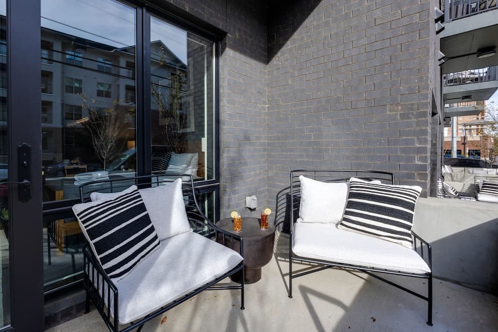 Vandy Vinyl - Image 23