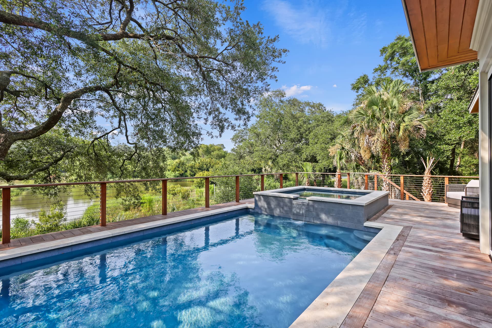 Victory Bay - Image 2