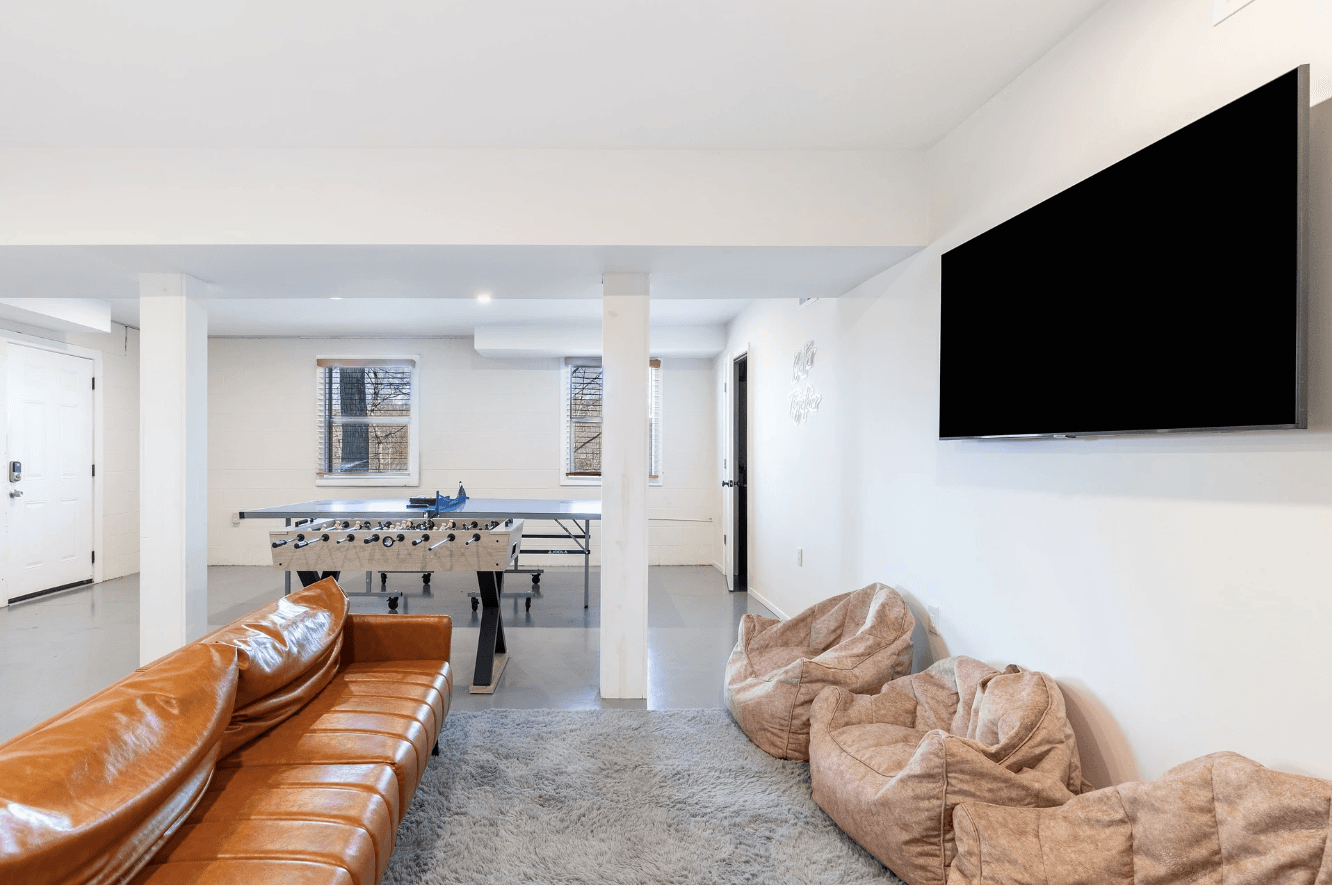 Dudley II - Image 25