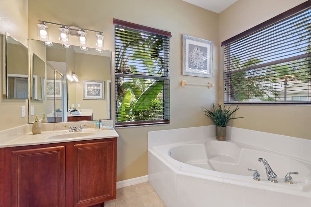 Velleux Escape - Image 29