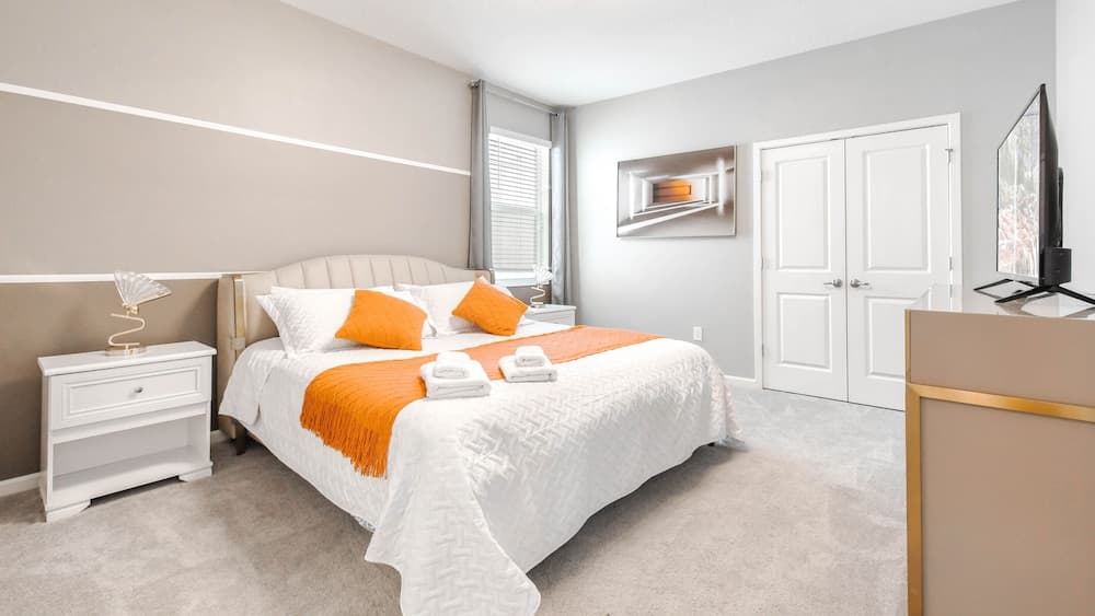 Grand Veranda Palm - Image 25