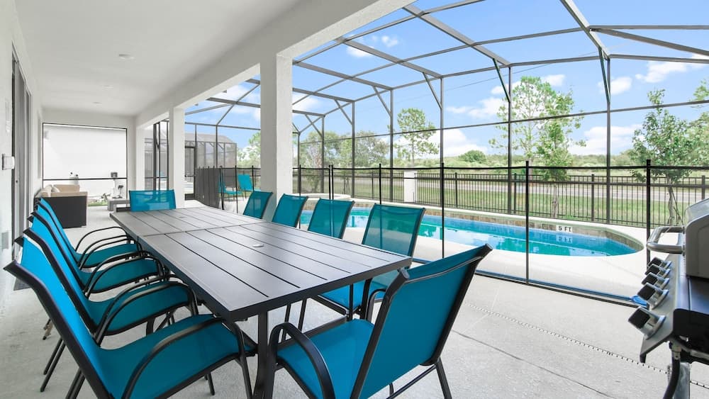 Grand Veranda Palm - Image 35