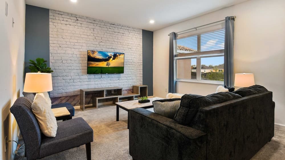 Veranda Palms Lakeview Villa - Image 14