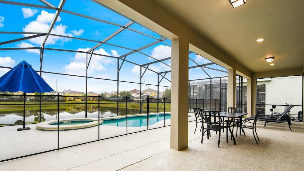 Veranda Palms Lakeview Villa - Image 24