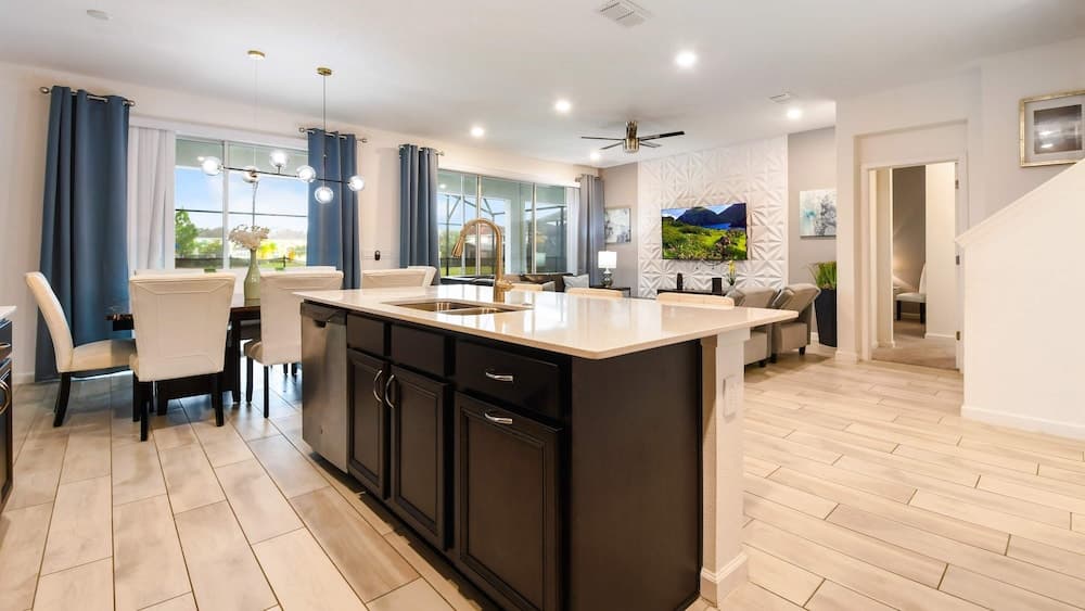 Veranda Palms Lakeview Villa - Image 12