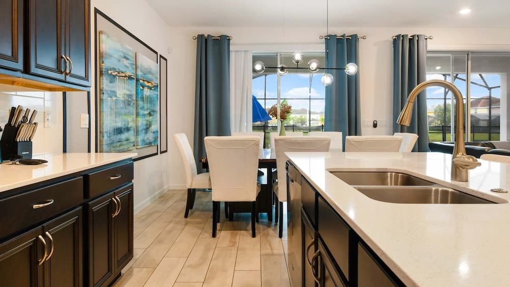 Veranda Palms Lakeview Villa - Image 13